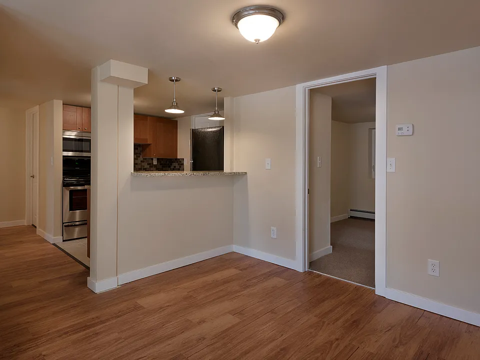 905 Euclid Avenue Living Room with Kitchen view