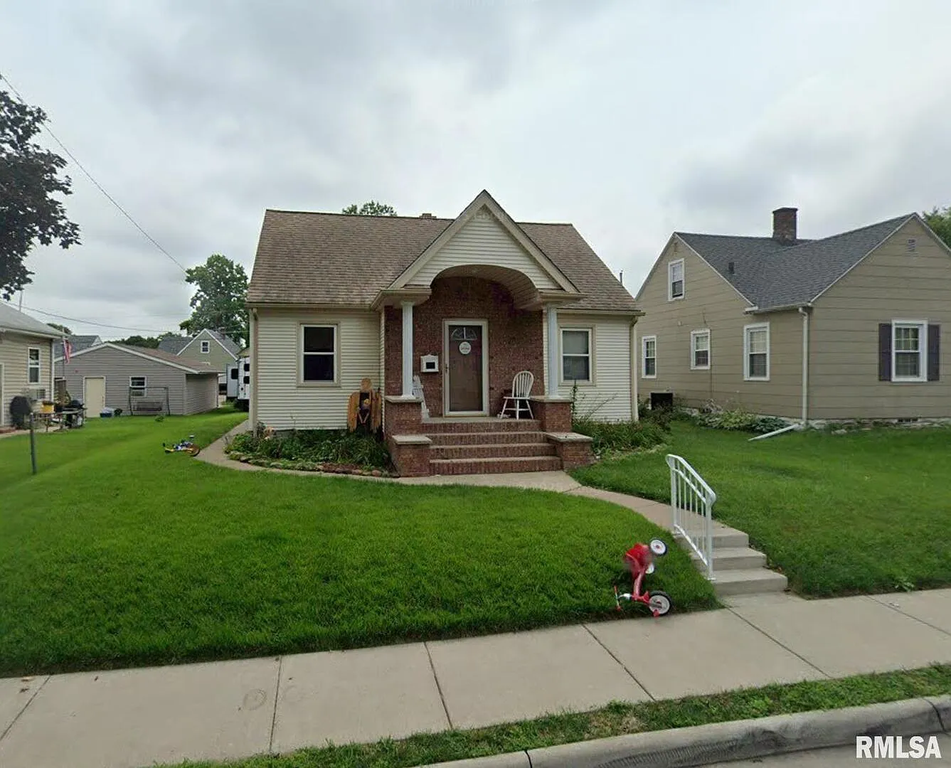 2301 Wilkes Ave photo 1