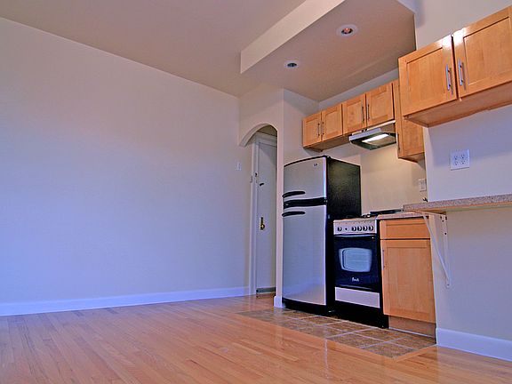 5th image of 141 W 139th St APT C54