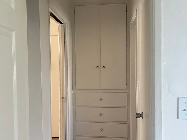 1538 N Detroit St #2 — Photo 8
