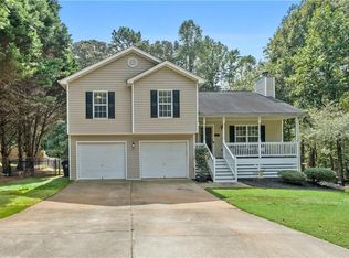 2827 James Henry Dr, Dacula, GA 30019