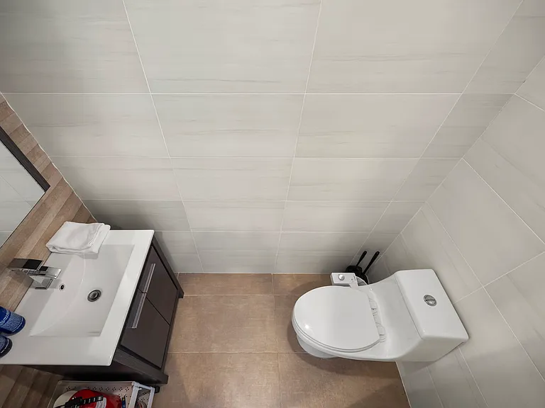 1090 Carroll St #2R — Photo 18