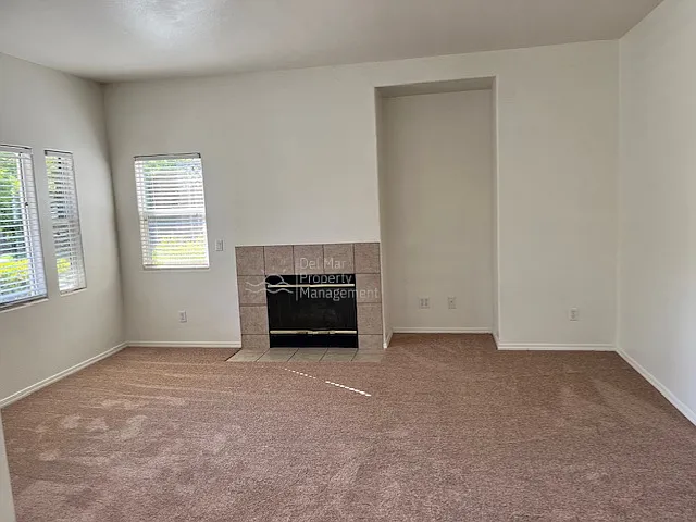 1716 Singletree Ct — Photo 3