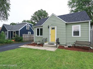 1423 Ridgeway Ave, Round Lake Beach, IL 60073