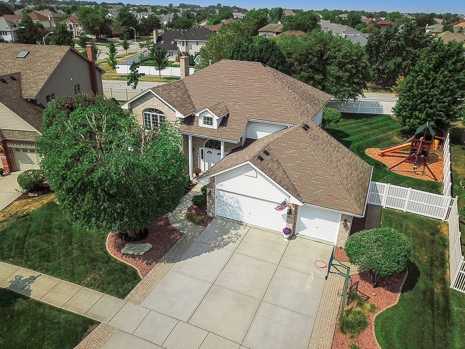 1st image of 18122 Semmler Dr