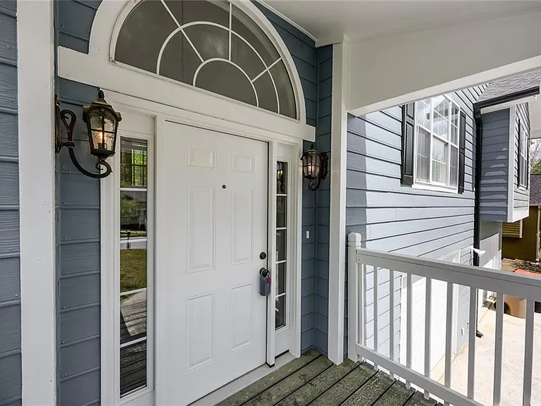 2226 Alyssa Ct — Photo 2