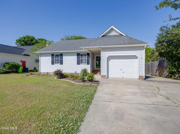 223 Lakemere Drive, New Bern, NC 28562