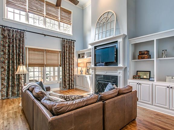 5th image of 309 Canton Stone Dr