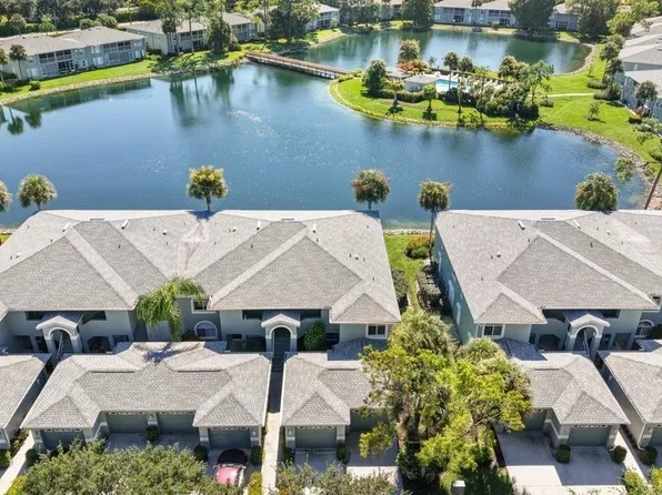 865 New Waterford Dr APT 204, Naples, FL 34104