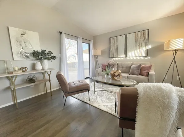 4885 Turquoise Dr NE, Rio Rancho, NM 87124