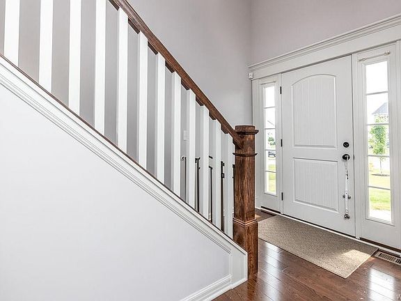 4th image of 9350 Kristina Cir