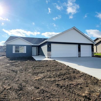 115 5th St E, Green Isle, MN 55338