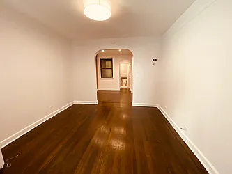 Rented by Metropolis Real Estate of Manhattan