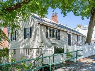 18 Summer St, Manchester, MA 01944