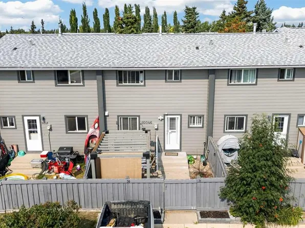 10046 S 79th Ave, Grande Prairie, AB T8V 4E8