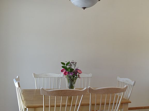Eat-in Kitchen