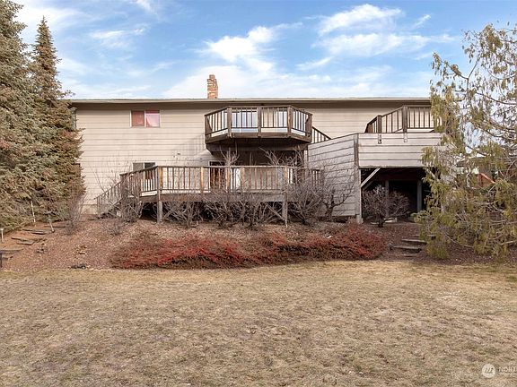 4th image of 1406 N Aurora Avenue