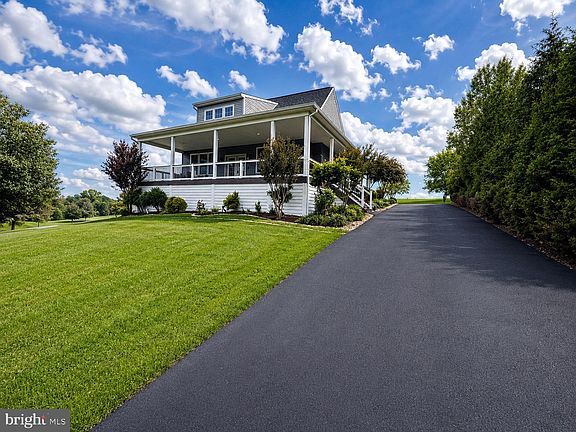 3rd image of 20 Burns Rd