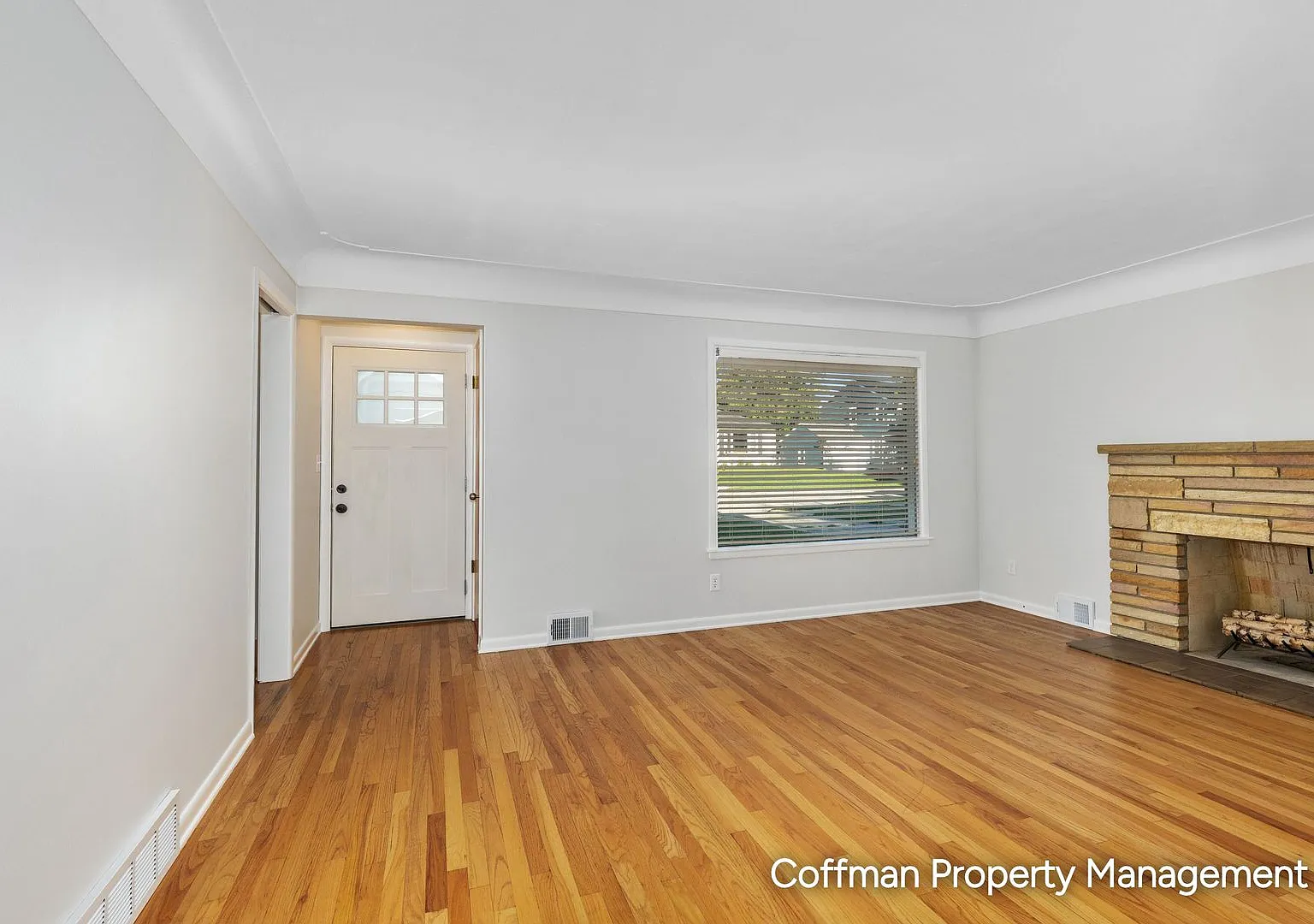 3 bed 2 Bath Single Family Home with Garage and Finished Basement — Photo 3