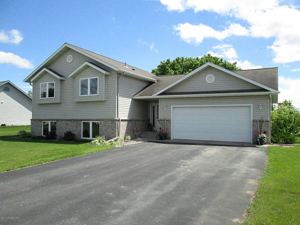 1st image of 1121 Garnet Blvd