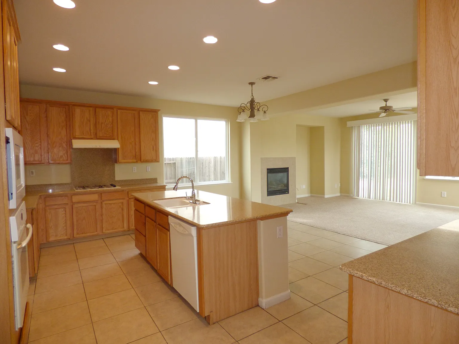 5521 Batoon Ct photo 1