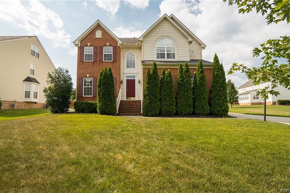 1st image of 8325 Hawk Nest Dr