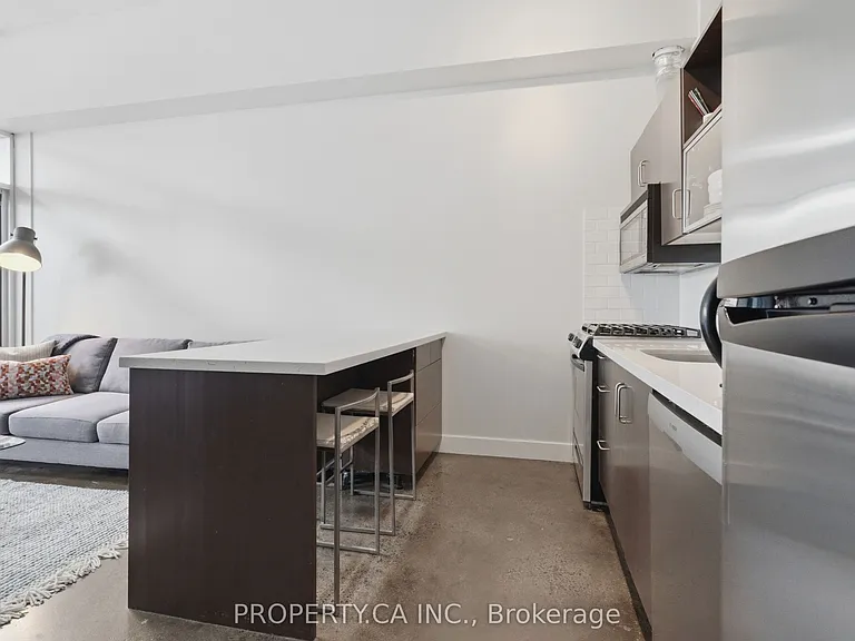 233 Carlaw Ave #325 — Photo 13