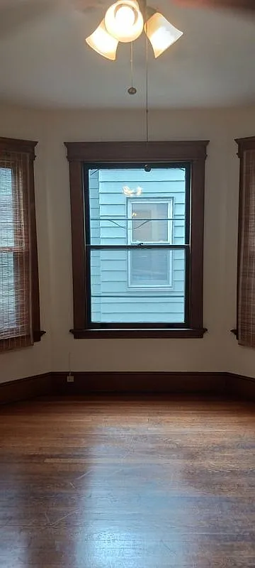 2 bed, 3.0 bath, 1134 sqft, $2,000 — Photo 2