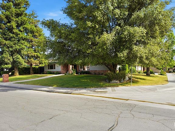 4th image of 7625 Weldon Ave