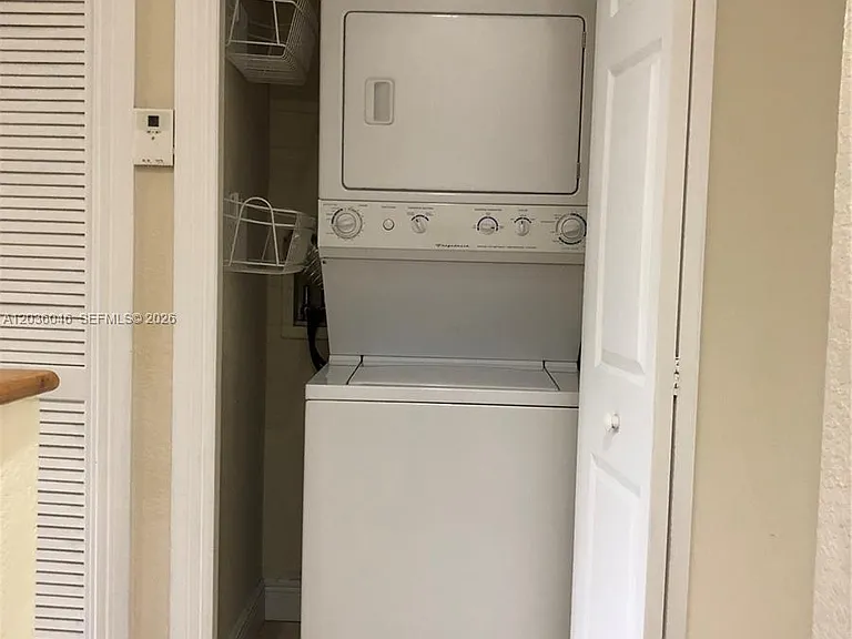 3227 Gifford Ln #3227 — Photo 15
