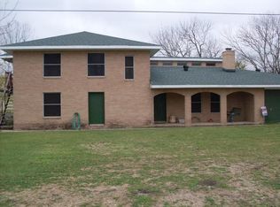 7311 Palm Dr, Baytown, TX 77521