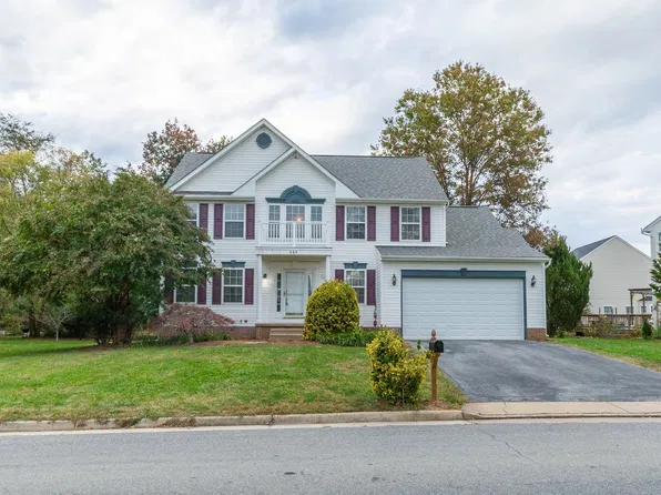 131 Cypress Point Dr, Charles Town, WV 25414