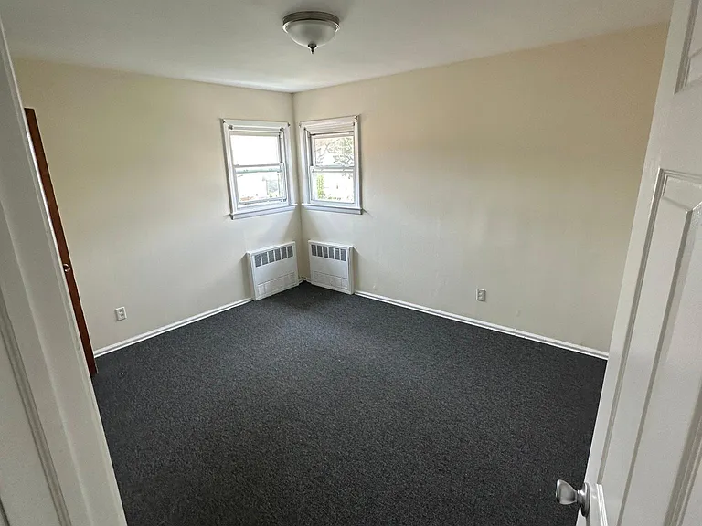 137 Nassau Blvd #2 — Photo 6