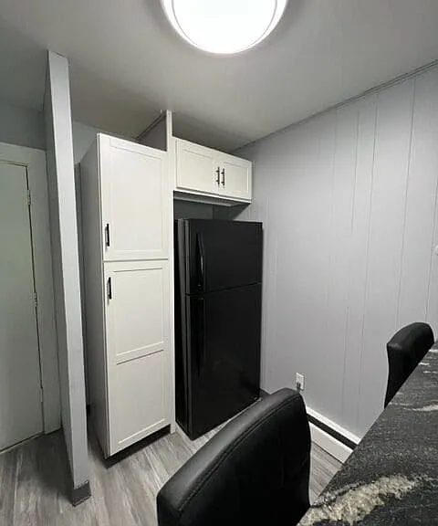 401 Smith St #STREETB12 — Photo 4