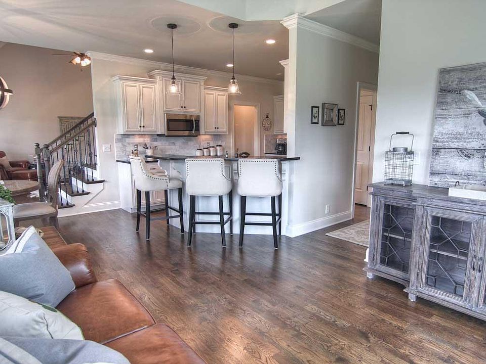 1st image of 1104 Lila Dr