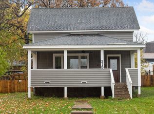 215 5th St W, Hastings, MN 55033