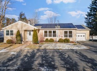 112 Charlton Rd, Ballston Spa, NY 12020