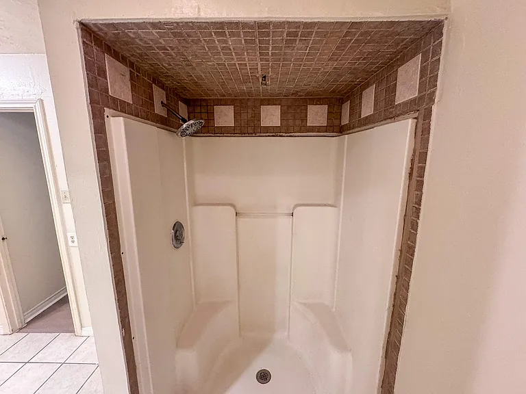 14418 Moorfield Dr — Photo 25