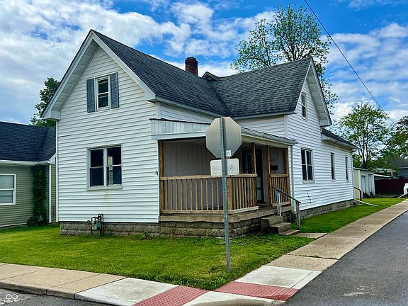 2nd image of 600 S Oak St