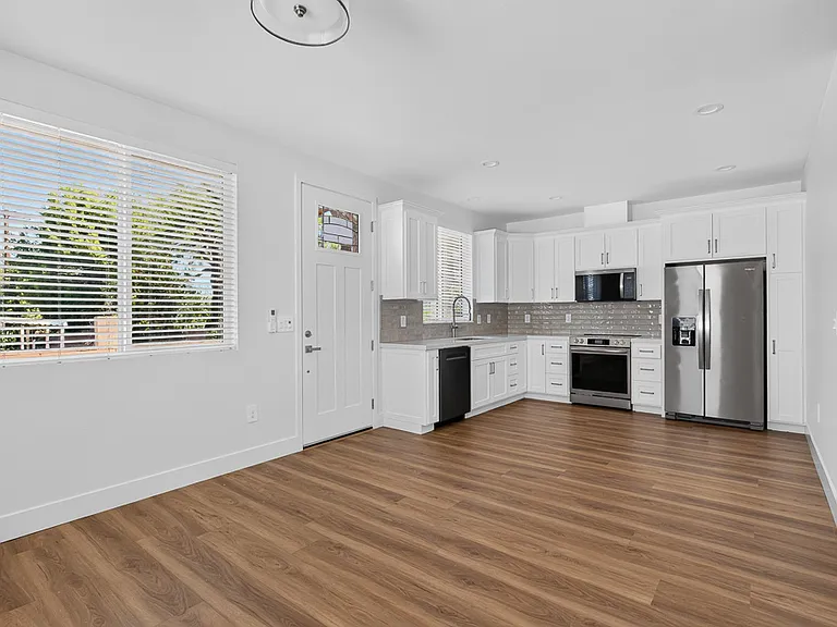 631 Hibiscus Dr #1 — Photo 13