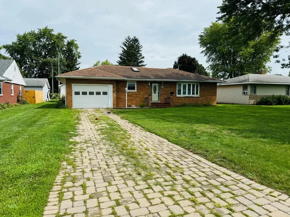 506 E Graham St, Kentland, IN 47951