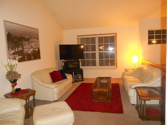 2nd image of 7932 Thornhill Dr