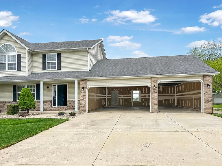 812 Victoria Ln — Photo 11