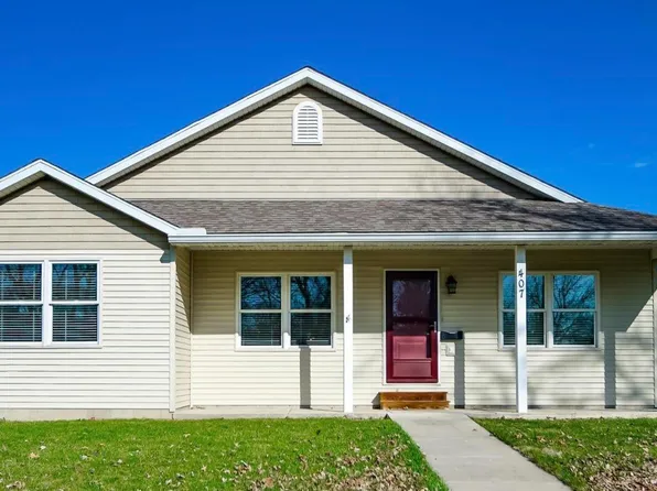 407 S 7th St, Wyoming, IL 61491