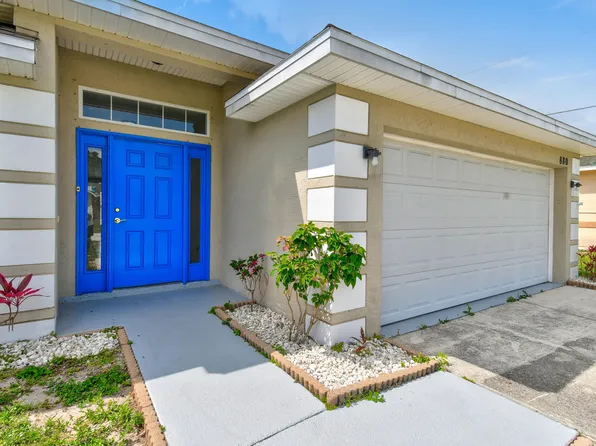 880 SW Jennifer Terrace, Port St Lucie, FL 34953