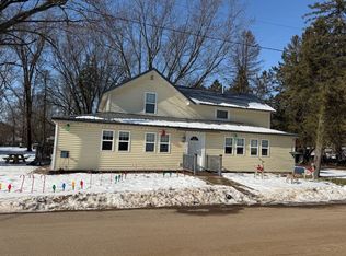 N4915 State St, Leopolis, WI 54948