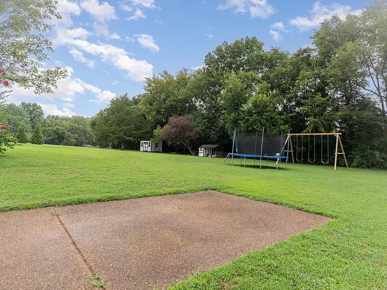 2228 Bowman Rd — Photo 32