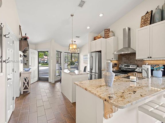 5th image of 18551 Woodstream Dr