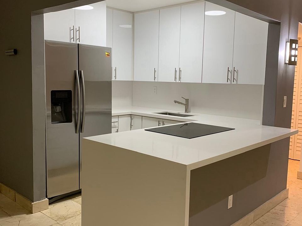 1st image of 10381 N Kendall Dr APT M1