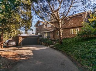 4956 Marine Dr, West Vancouver, BC V7W2P4